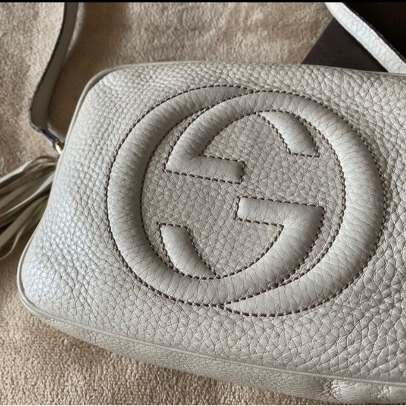 Gucci camera bag. - Picture 4 of 13